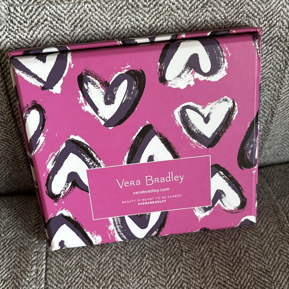 Vera Bradley - I Heart You Limited Edition Wallet - Picture 6 of 8